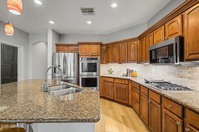 6536 W BROOKHART Way, Phoenix, AZ 85083