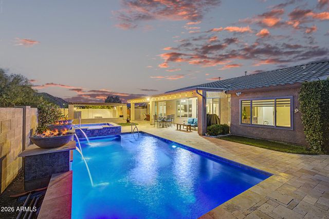 6536 W BROOKHART Way, Phoenix, AZ 85083