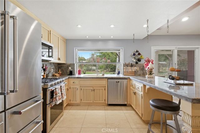 34240 Stowe Road, Winchester, CA 92596