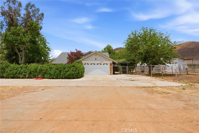 34240 Stowe Road, Winchester, CA 92596