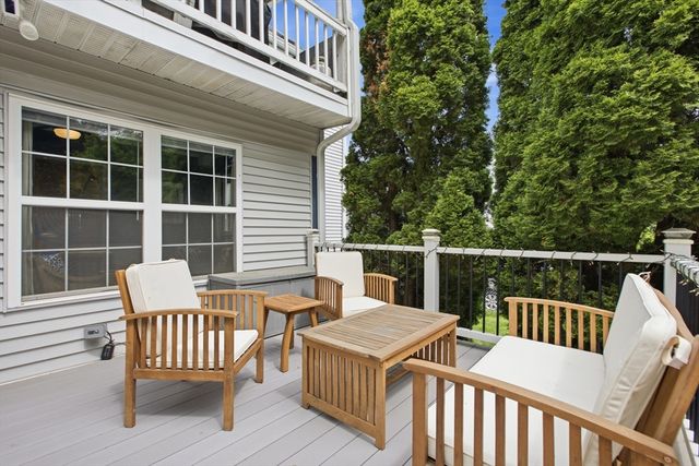 25 Thistle Ave 1, Milton, MA 02186