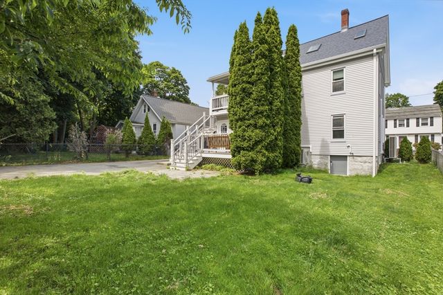 25 Thistle Ave 1, Milton, MA 02186