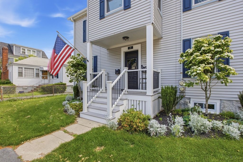25 Thistle Ave 1, Milton, MA 02186