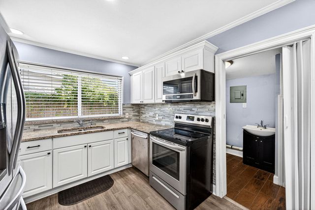 1900 Beck Avenue, Panama City, FL 32405
