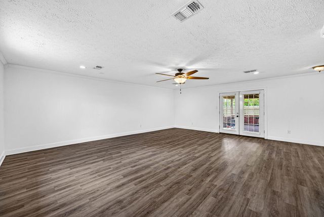 1900 Beck Avenue, Panama City, FL 32405