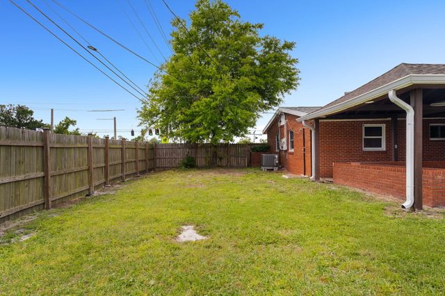 1900 Beck Avenue, Panama City, FL 32405