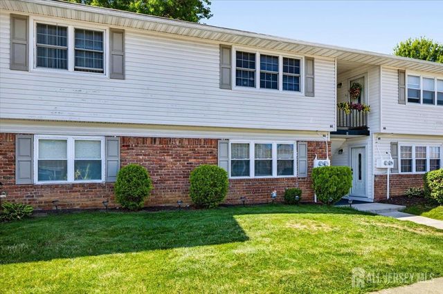 6 minnesota Drive A, Old Bridge, NJ 07747