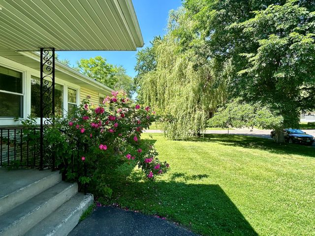 3611 Hampshire Avenue N, Crystal, MN 55427