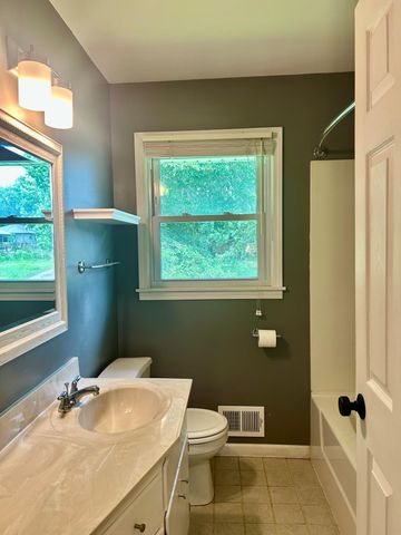3611 Hampshire Avenue N, Crystal, MN 55427