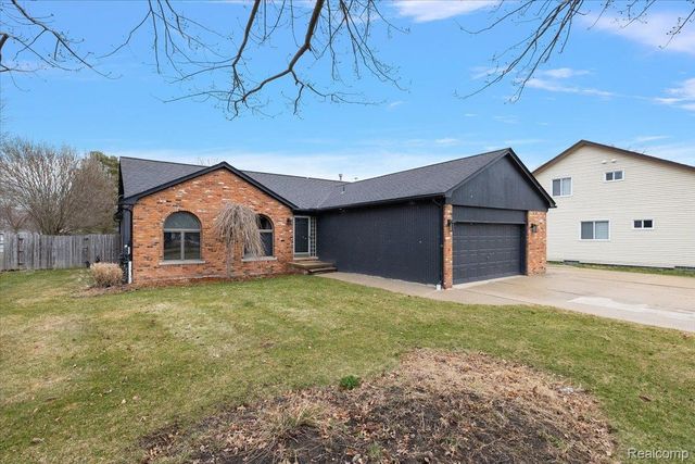 51604 Base Street, New Baltimore, MI 48047