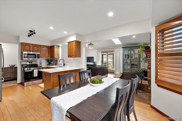 51604 Base Street, New Baltimore, MI 48047