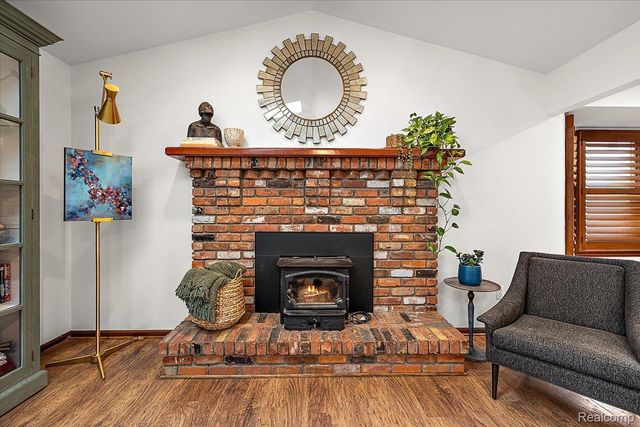 51604 Base Street, New Baltimore, MI 48047