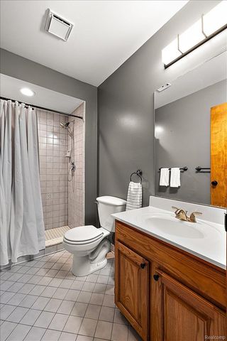 51604 Base Street, New Baltimore, MI 48047