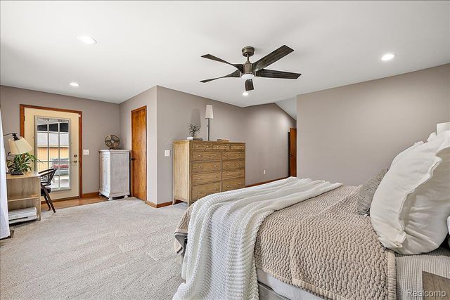 51604 Base Street, New Baltimore, MI 48047