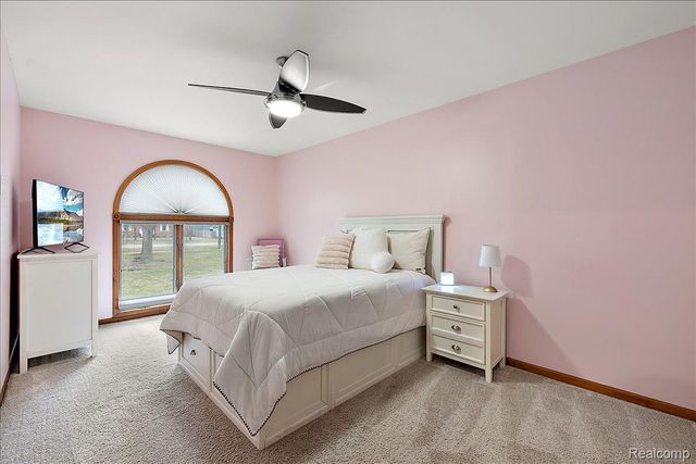 51604 Base Street, New Baltimore, MI 48047