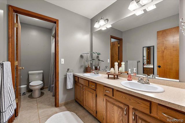 51604 Base Street, New Baltimore, MI 48047