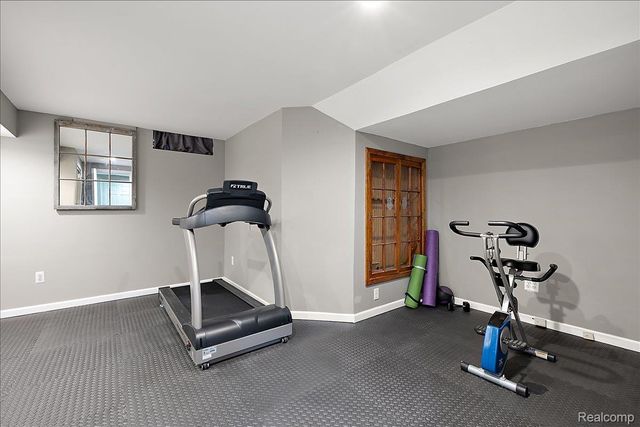 51604 Base Street, New Baltimore, MI 48047