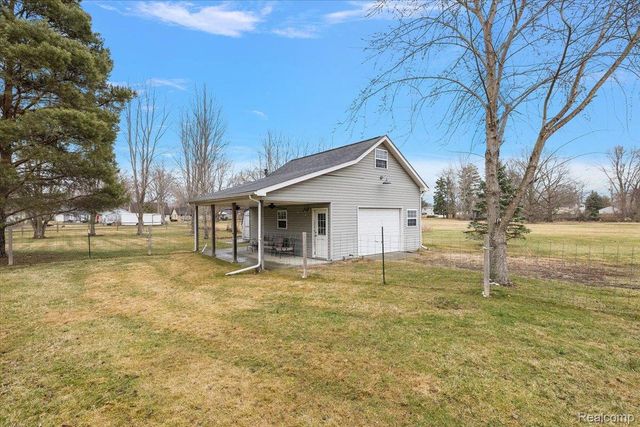 51604 Base Street, New Baltimore, MI 48047