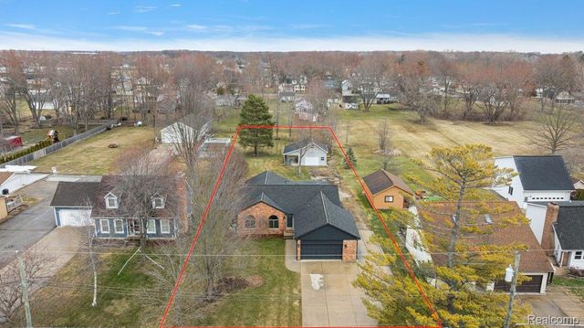 51604 Base Street, New Baltimore, MI 48047