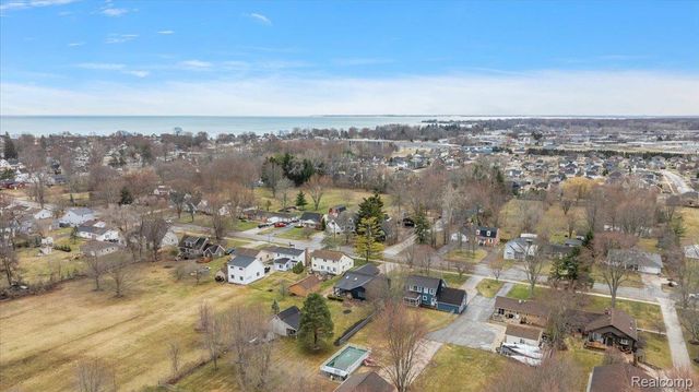 51604 Base Street, New Baltimore, MI 48047