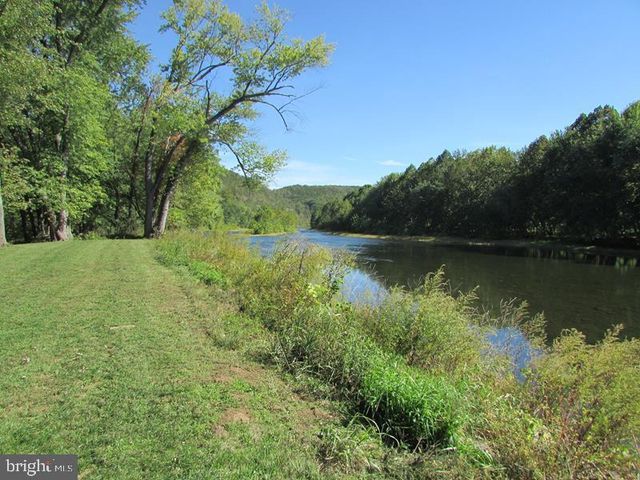 102 BLUFFS RIDGE ROAD, Fort Ashby, WV 26719