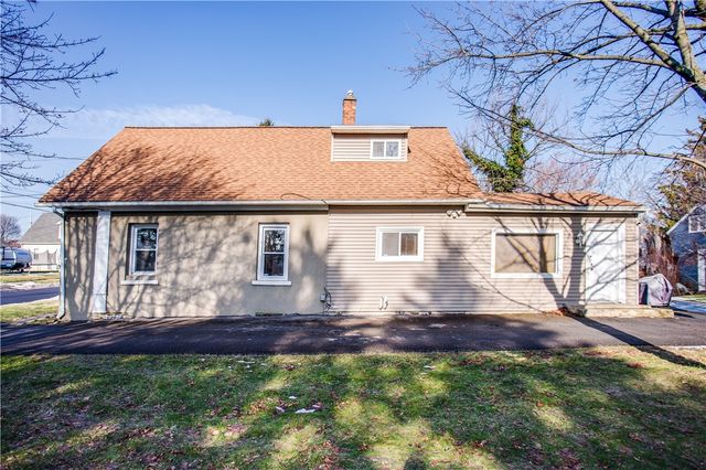 126 Knapp Avenue, Irondequoit, NY 14609