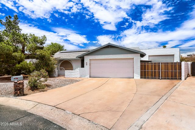 856 E PARADISE Lane, Phoenix, AZ 85022