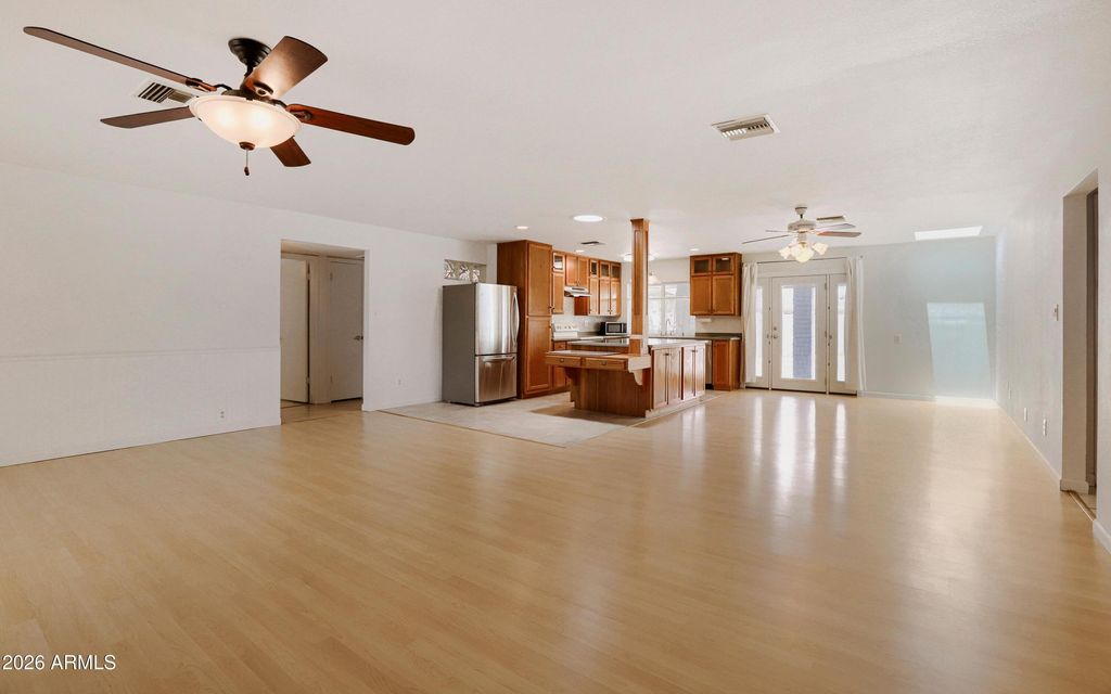 856 E PARADISE Lane, Phoenix, AZ 85022