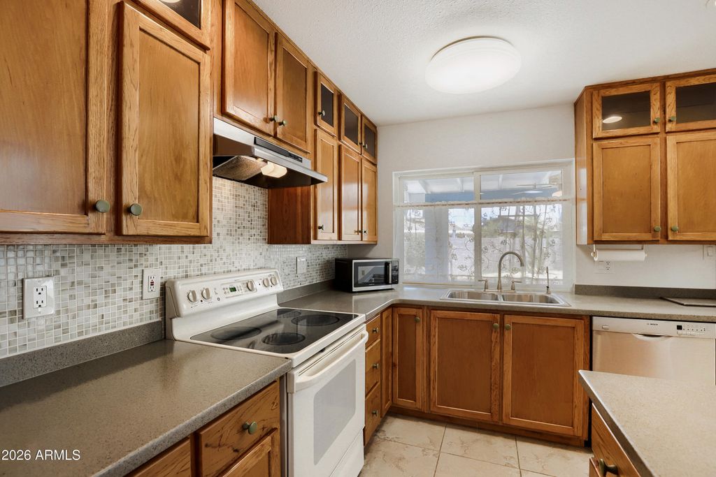 856 E PARADISE Lane, Phoenix, AZ 85022 — photo 4