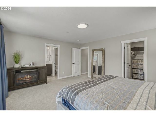 299 W MAPLE St, Washougal, WA 98671