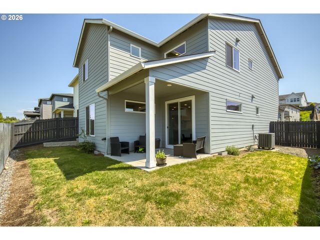 299 W MAPLE St, Washougal, WA 98671