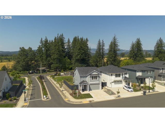 299 W MAPLE St, Washougal, WA 98671