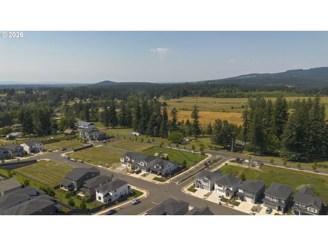 299 W MAPLE St, Washougal, WA 98671