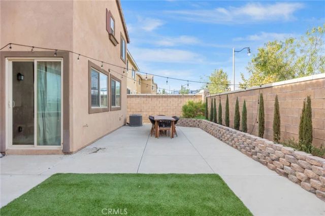 5355 Delaney Way, Fontana, CA 92336
