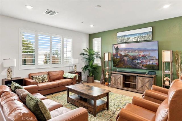 5355 Delaney Way, Fontana, CA 92336