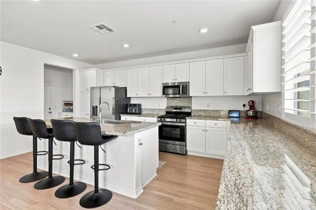 5355 Delaney Way, Fontana, CA 92336