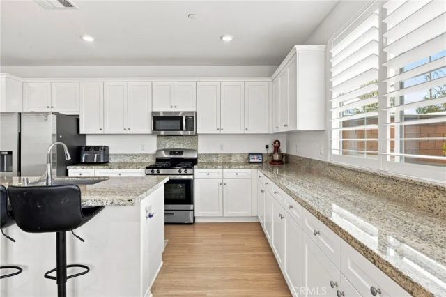 5355 Delaney Way, Fontana, CA 92336