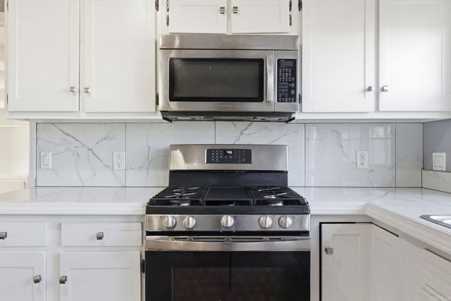 17 Shawnee Forest Cove, Little Rock, AR 72212