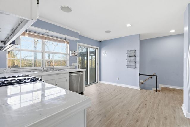 17 Shawnee Forest Cove, Little Rock, AR 72212