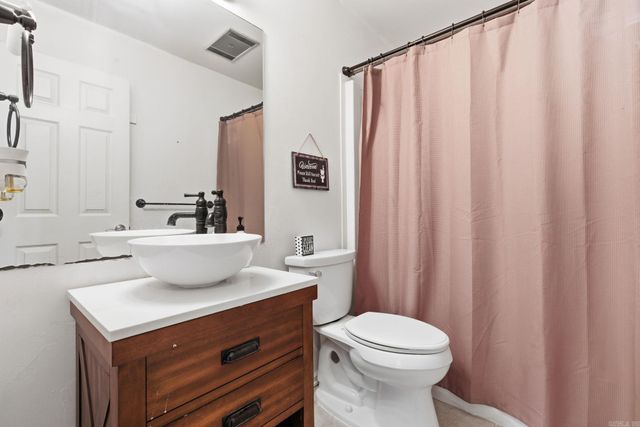 17 Shawnee Forest Cove, Little Rock, AR 72212