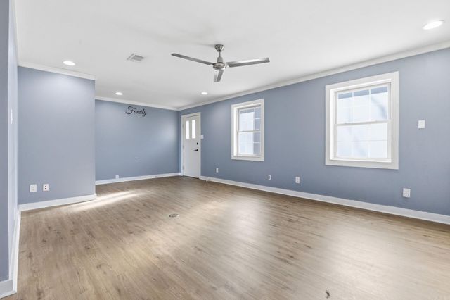 17 Shawnee Forest Cove, Little Rock, AR 72212