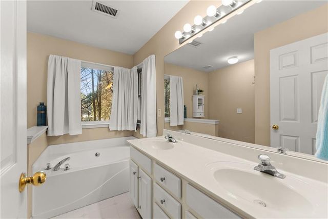 126 Arbor Hills Place, Talking Rock, GA 30175