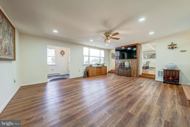 6017 WHEELER LN, Broad Run, VA 20137