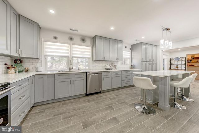 6017 WHEELER LN, Broad Run, VA 20137