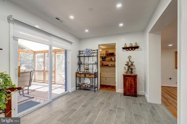 6017 WHEELER LN, Broad Run, VA 20137