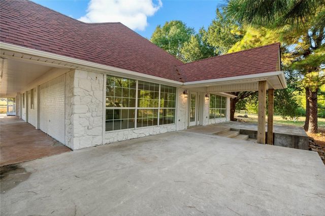 247 Fm 2648, Powderly, TX 75473