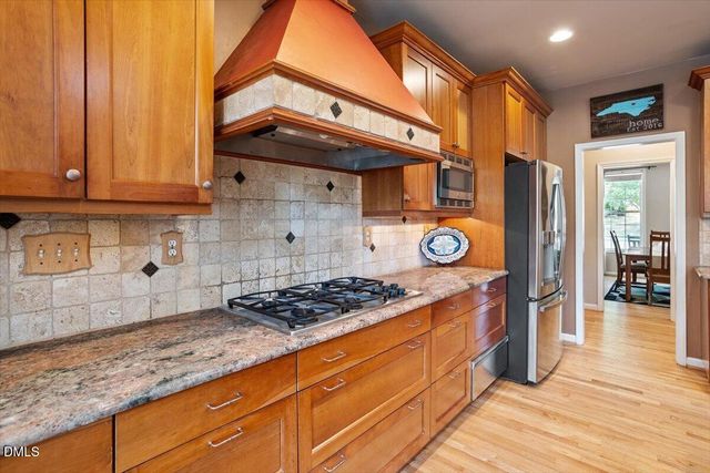 2004 Battlewood Road, Apex, NC 27523
