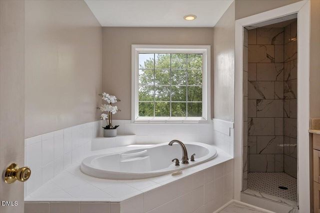 2004 Battlewood Road, Apex, NC 27523
