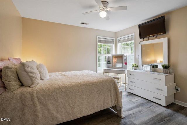 2004 Battlewood Road, Apex, NC 27523