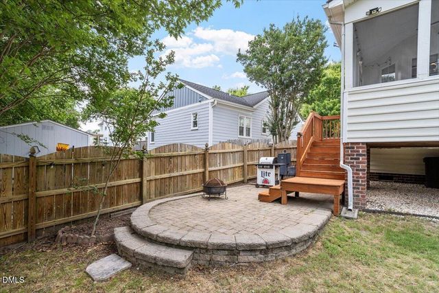 2004 Battlewood Road, Apex, NC 27523